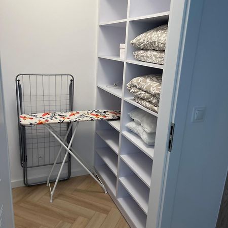 Apartament Vulcano Komfort Nowy Ursus Warsaw Ngoại thất bức ảnh